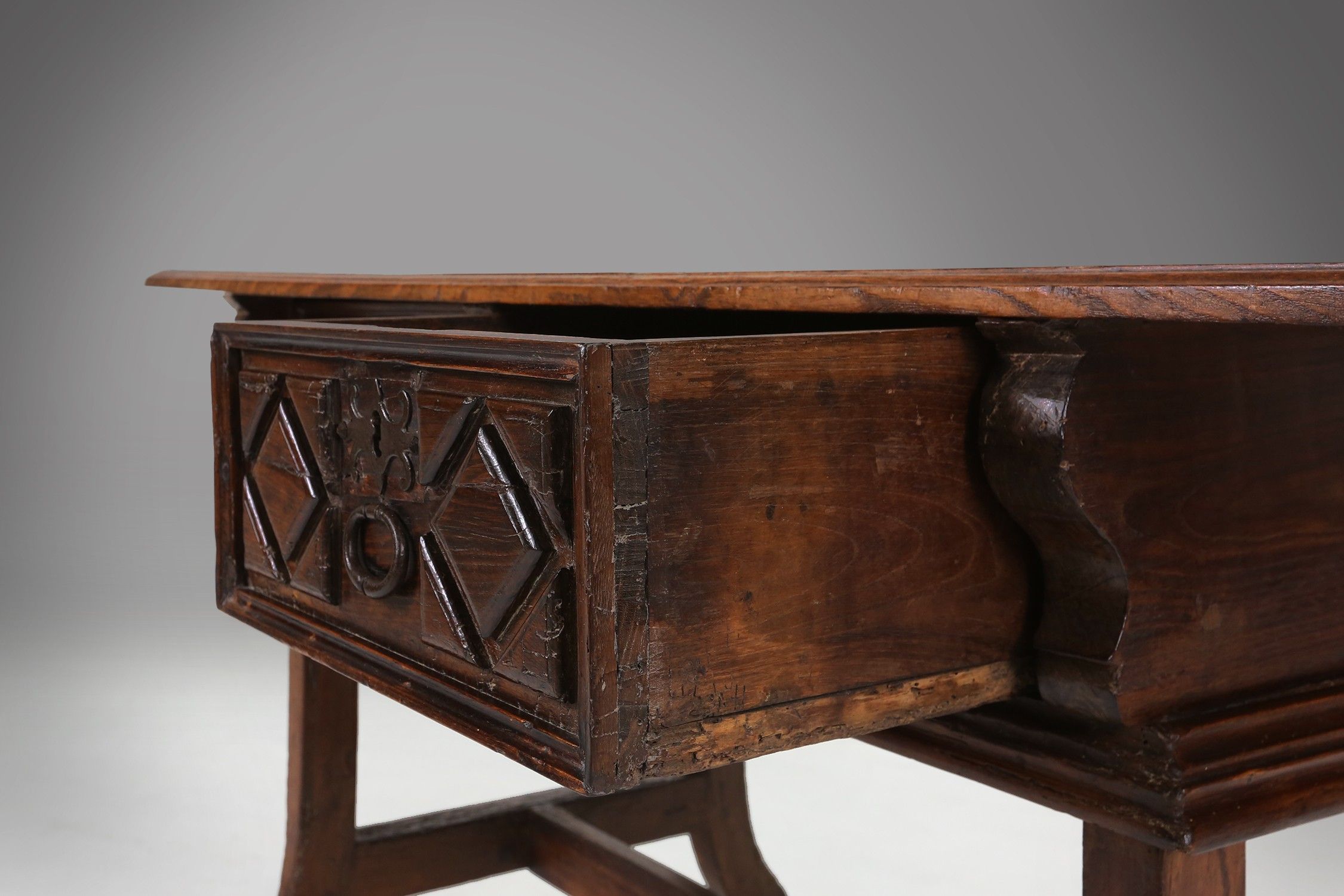 Antique carved Oak Spanish Console Table with Drawers, 18th Centurythumbnail